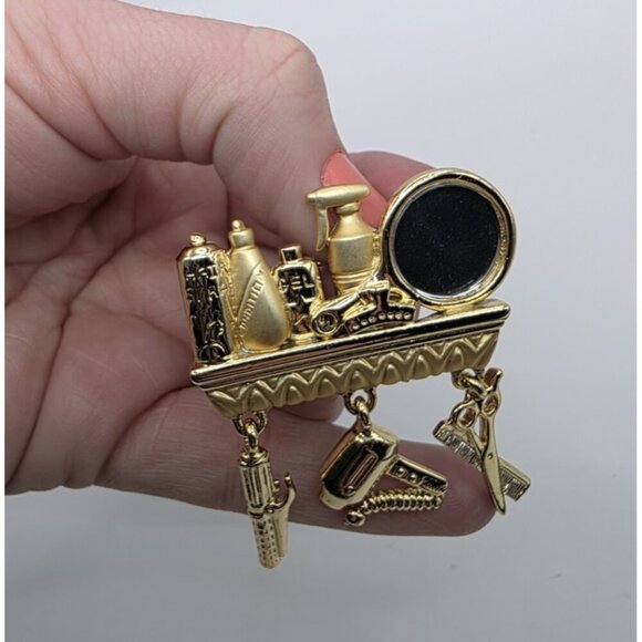 Danecraft Beautician Hair Dresser Brooch Gold Tone Salon Mirror Charms VTG - Picture 6 of 9